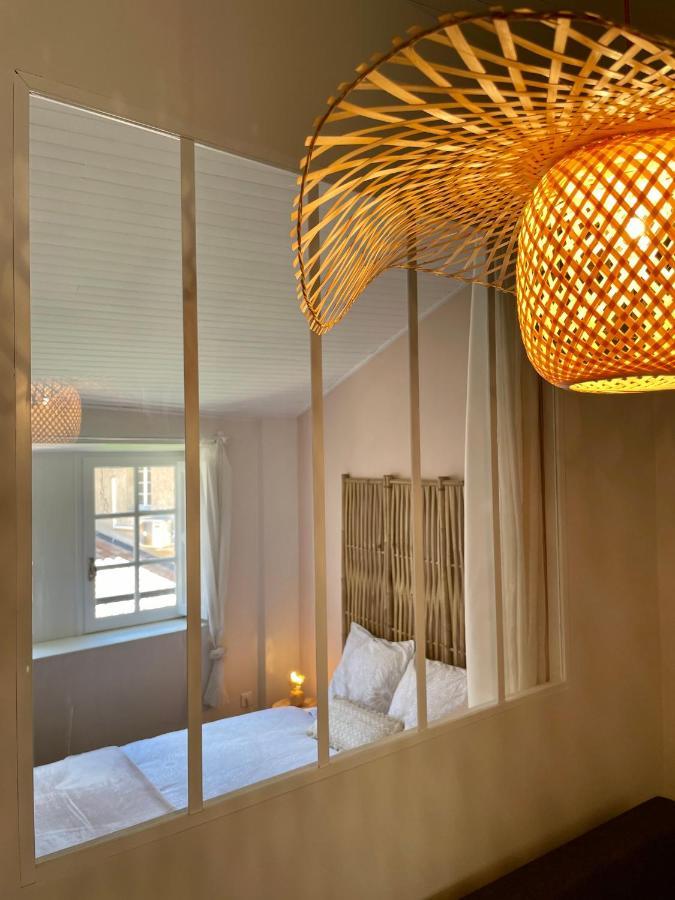 Appartement Aux Pieds Du Palais Des Papes. Avignon Bagian luar foto